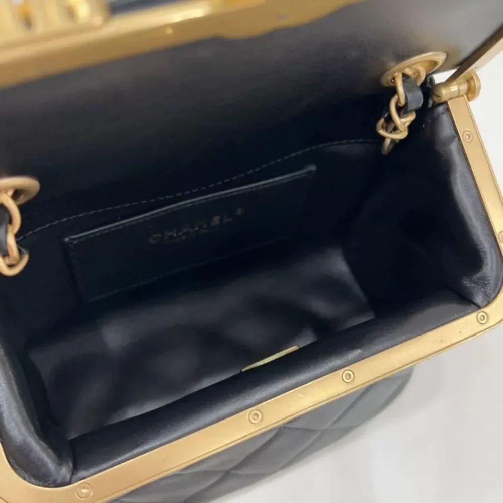 Chanel Women Pre-Loved Bag Brand New Condition